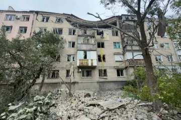 Росіяни скинули вісім авіабомб на Херсон - загинула людина, 20 поранених