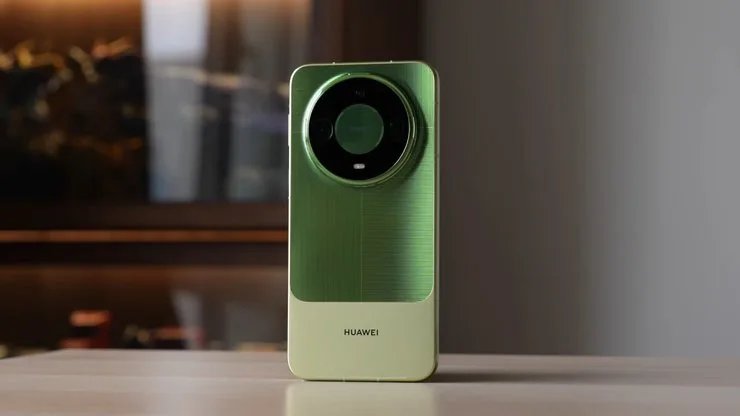 Телефон Huawei Mate 90 Pro Max