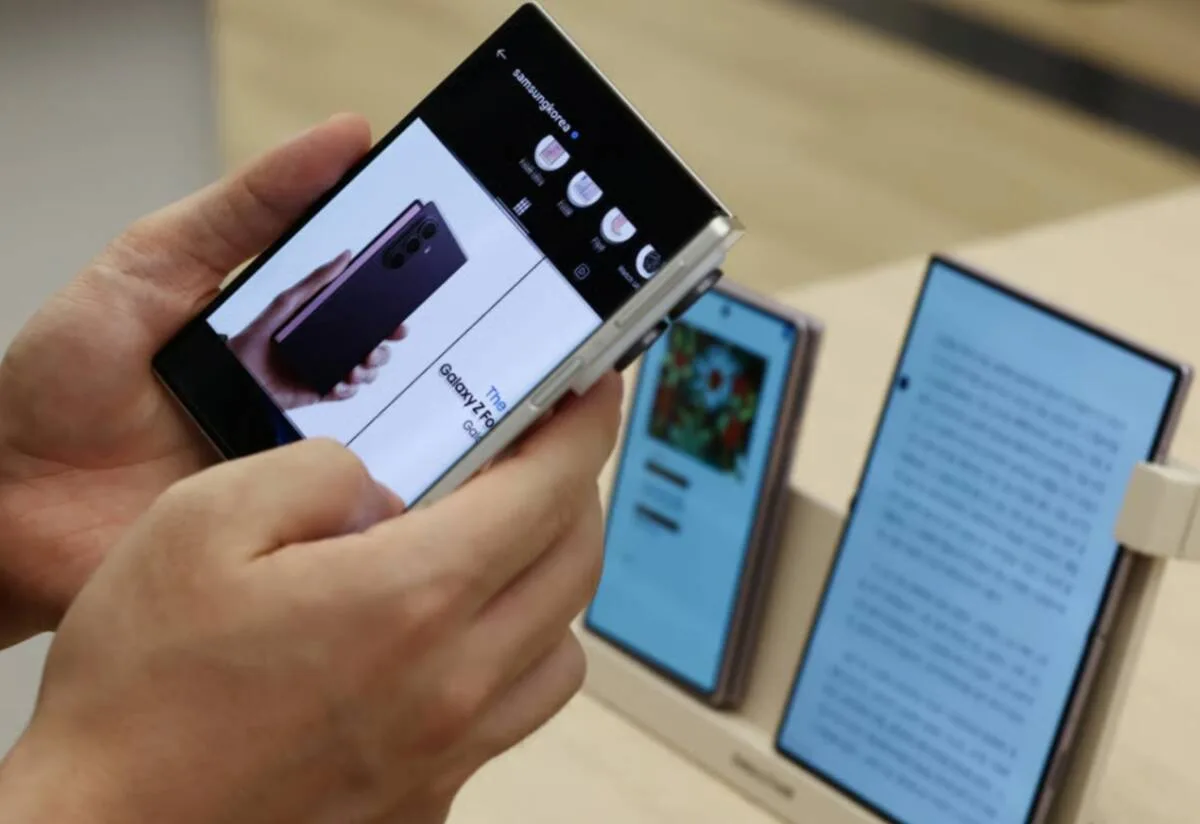 Samsung може скоротити виробництво смартфонів на 30%