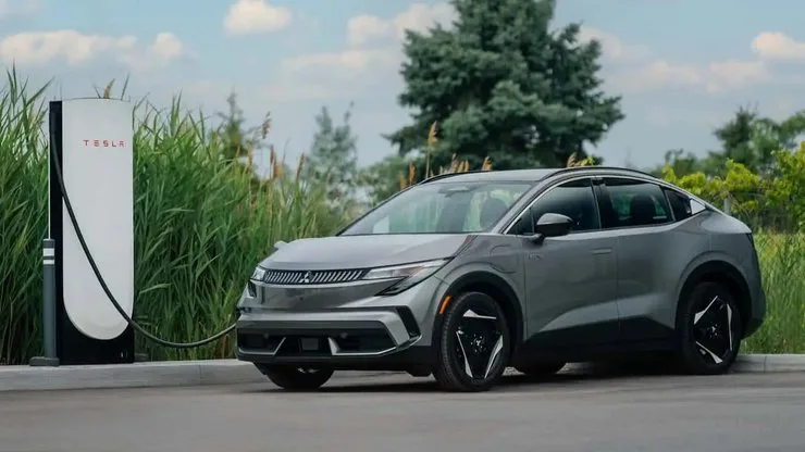 Автомобиль Mitsubishi Eclipse Sportback 2027 года