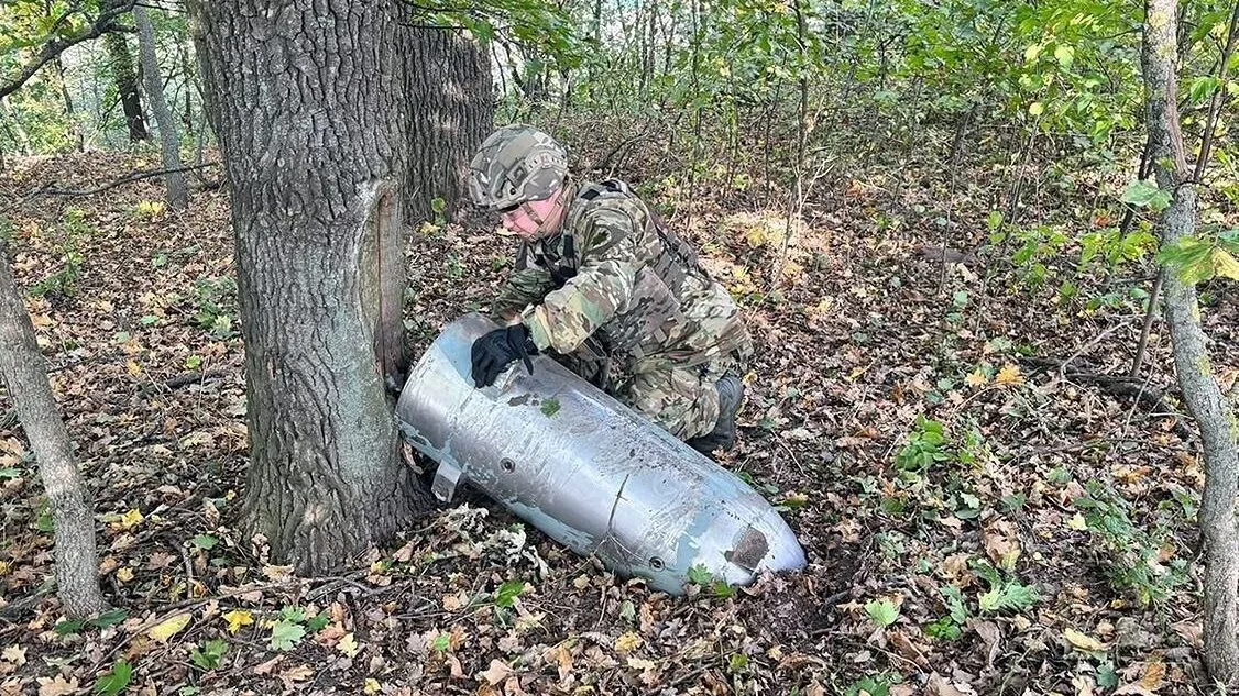 Виявлено бойову частину ворожої ракети неподалік Прилук (Фото)