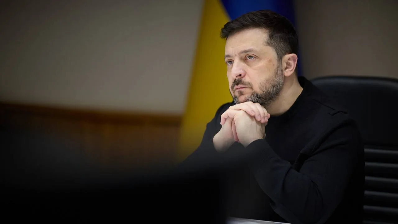 Зеленський заявив, що відновить удари по російських НПЗ – FT