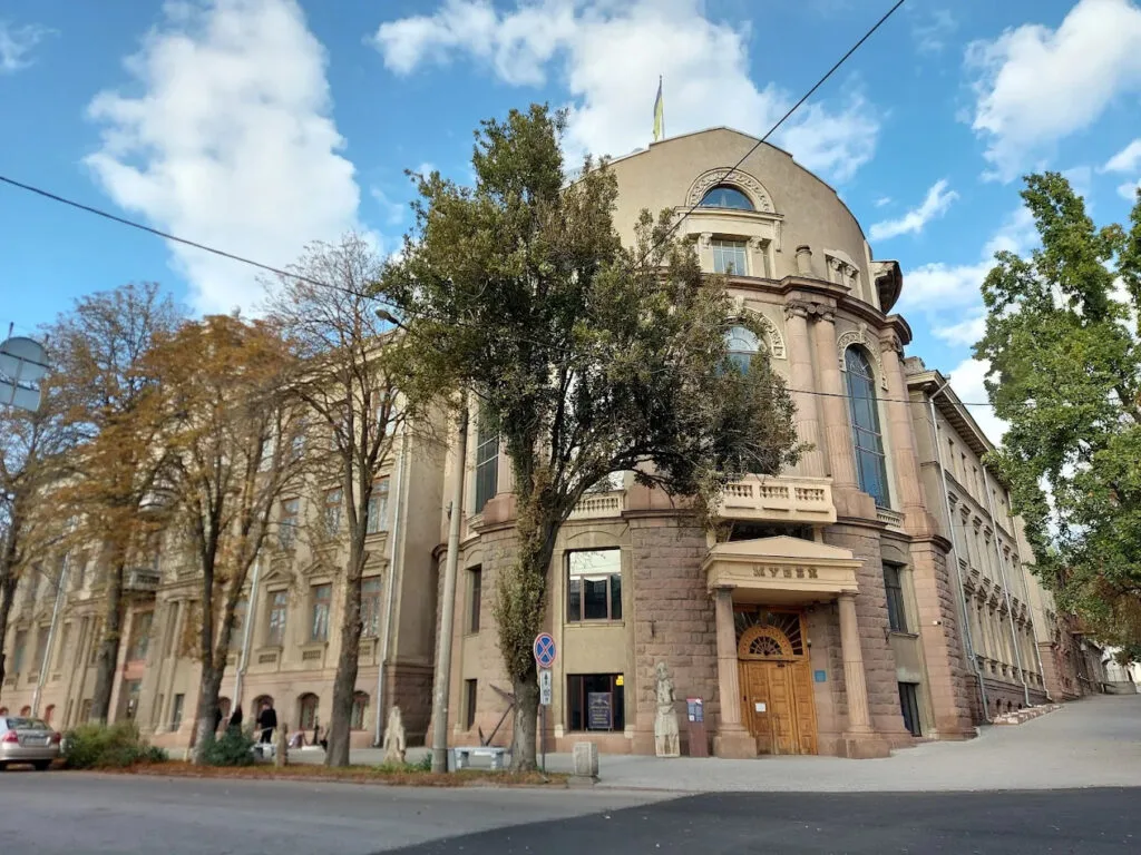 Куди піти в Запоріжжі восени: Запорізький історико-краєзнавчий музей