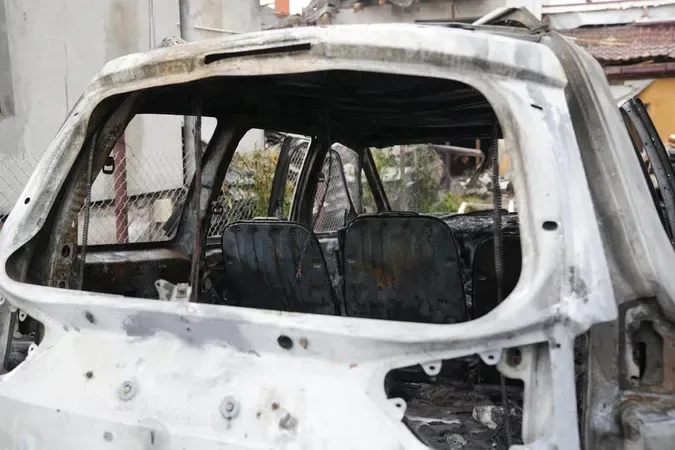 Внаслідок ворожої нічної атаки згорів будинок лікаря на Львівщині (фото)