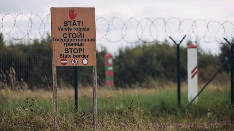 Озброєні люди в масках проникли з Білорусі в Латвію і вкрали камери спостереження на кордоні: подробиці