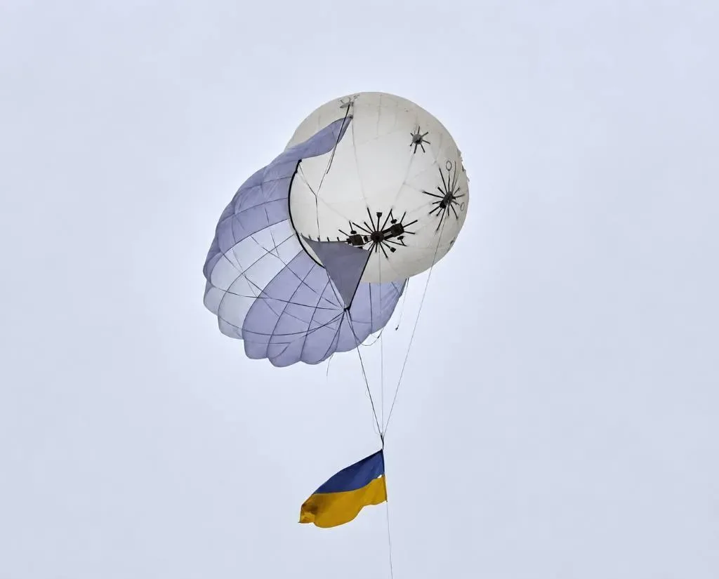 В аероколапс у Москві, можливо, потрапив і Путін. Причина – атака повітряних куль. Що відомо про повернення аеростатів