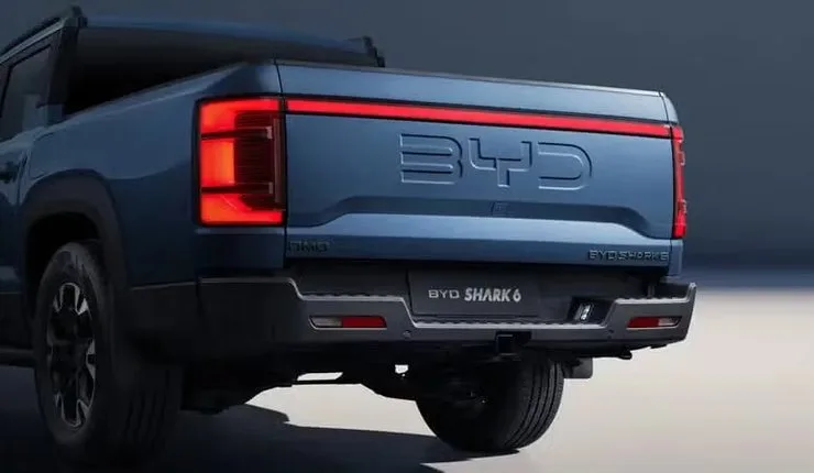 Автомобиль BYD Shark
