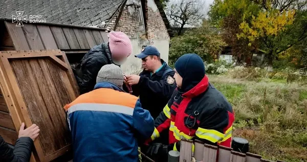 На Волині 61-річна жінка впала у 12-метровий колодязь (фото)