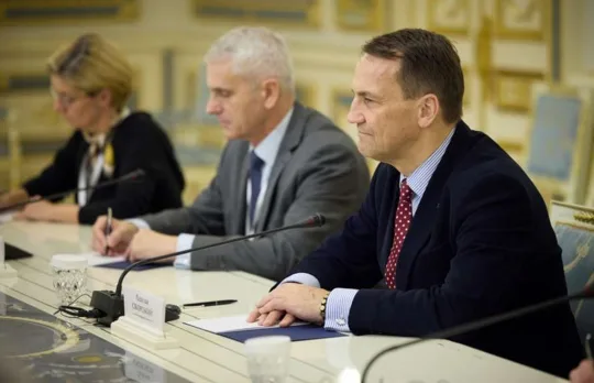 НАТО має бути готовим до появи жертв внаслідок російських гібридних атак, - Сікорський