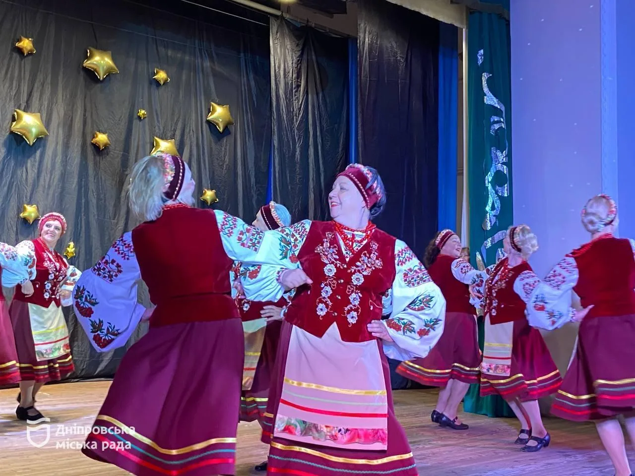 Козацькі традиції, 11 локацій та борщ: у Дніпрі відзначили День козацтва