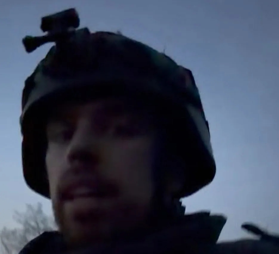 Росіяни вдарили дроном по авто волонтерів, які їхали до Дружківки: їм довелося ночувати у бліндажі