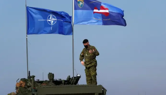 WSJ: НАТО атакує Санкт-Петербург та Калінінград у разі нападу Росії