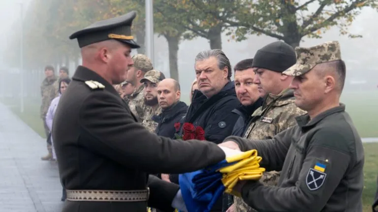 Представники Житомирської ОВА на похованні