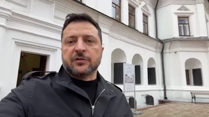 Для фронтової логістики й проти реактивних «Шахедів»: Володимир Зеленський — про відновлення Starlink і Starshield 