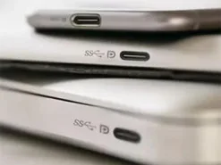 Незвичний значок біля USB-C на ноутбуці: яку важливу функцію він позначає