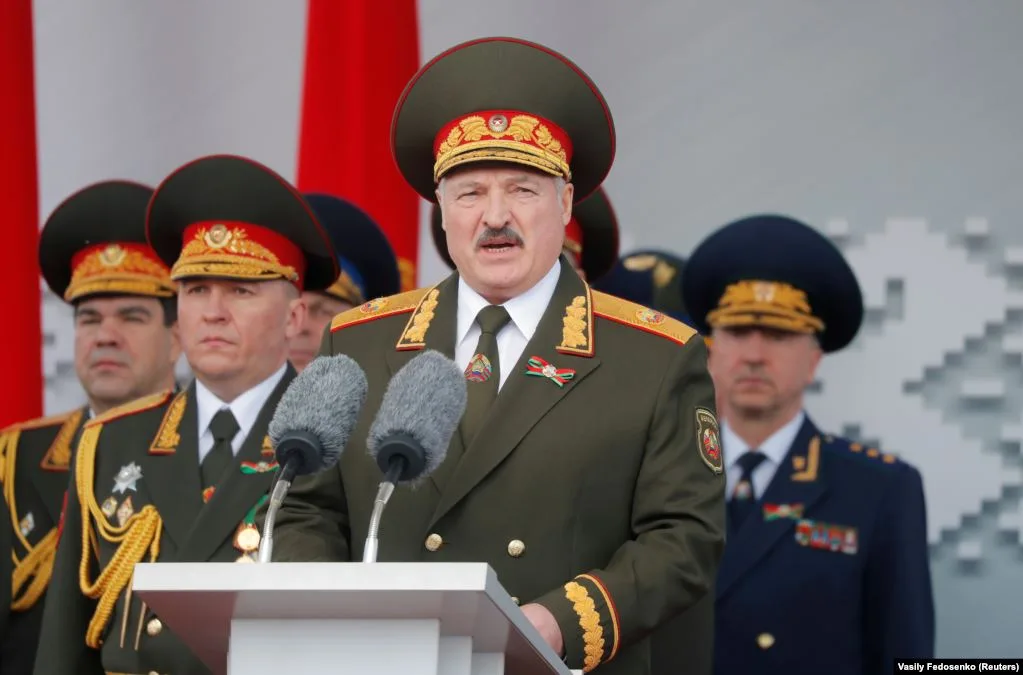 ЄС скасував санкції проти двох бізнесменів, пов’язаних із Лукашенком