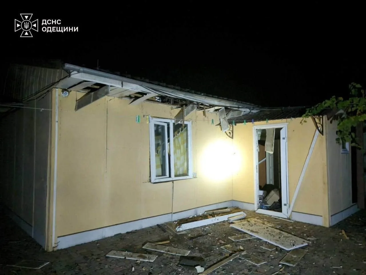 Пошкоджено будівлю на базі відпочинку