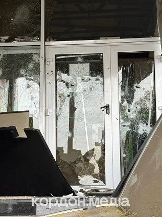 У Сумах вже двоє поранених після удару російського БПЛА по торговому центру