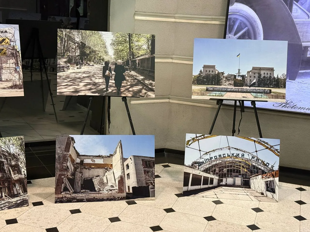''Херсон. Дніпровський рубіж''. Фотограф Ревуцький провів у Львові виставку своїх робіт
