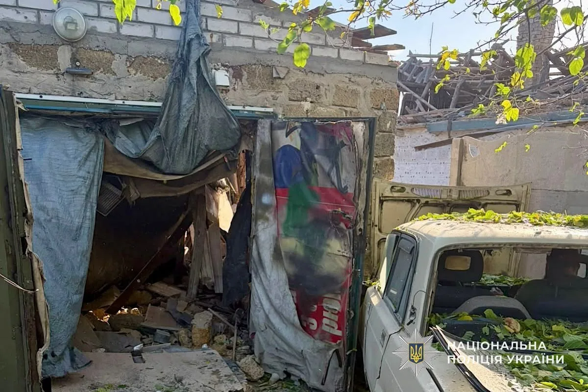 На Дніпропетровщині внаслідок ворожих обстрілів травмовано людину: поліція фіксує злочини рф - 26.10.2026