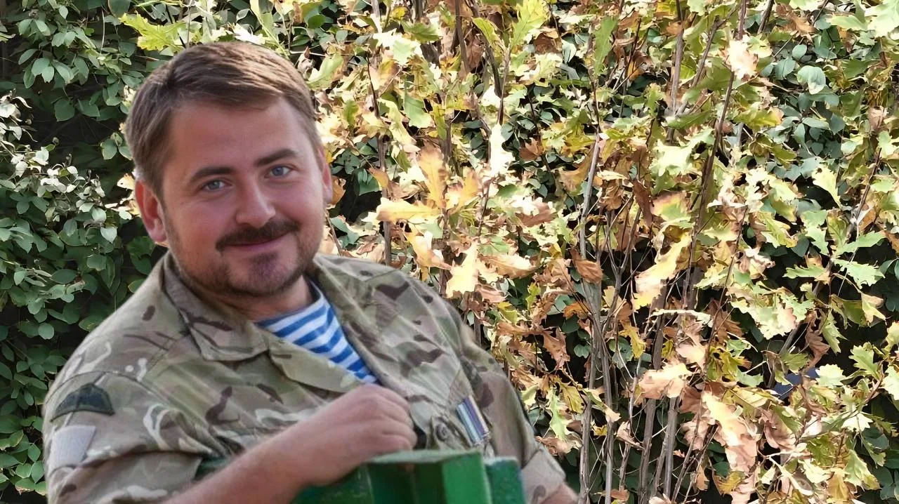 У Запорізькому ботсаду висадили дуб на честь загиблого захисника Вячеслава Зайцева