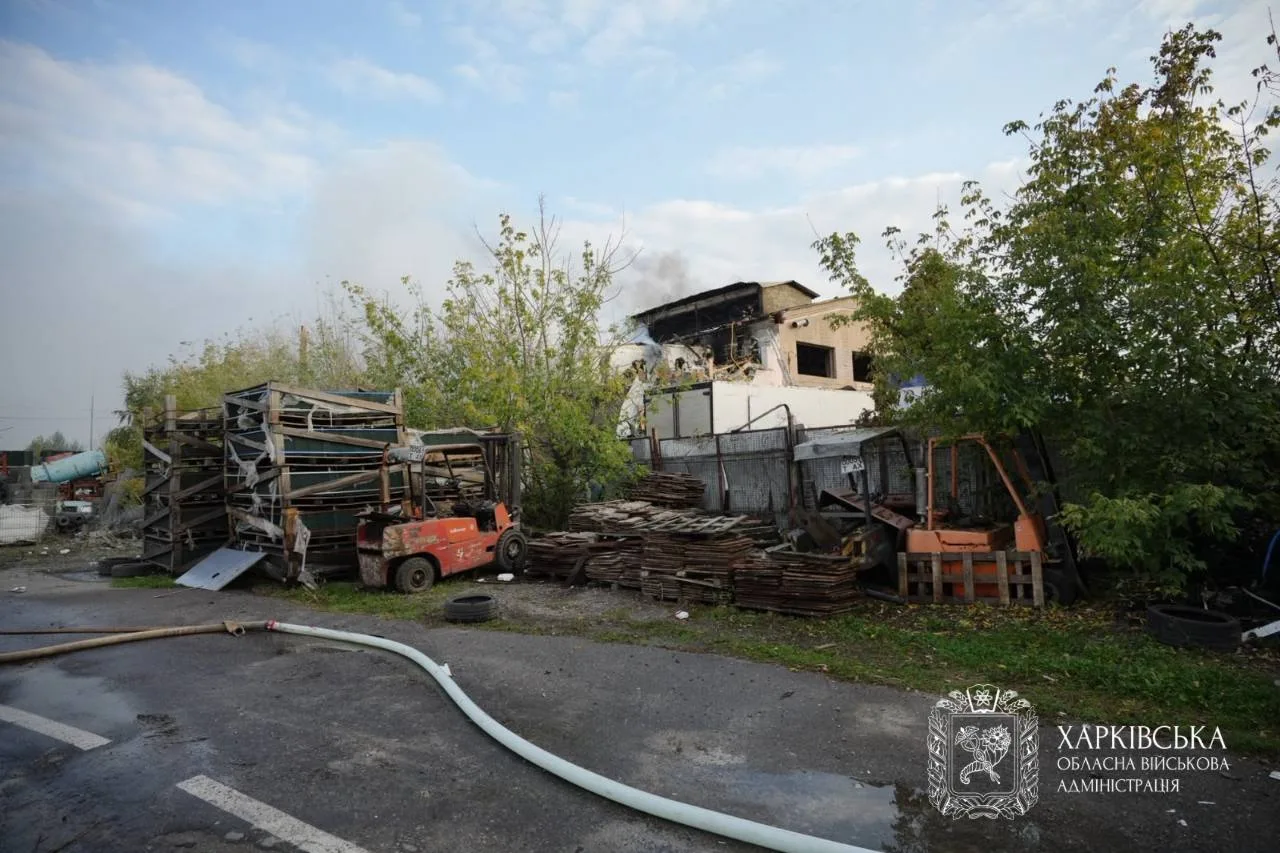 Щонайменше 5 людей загинуло через російську атаку КАБамі на Харків (фото_