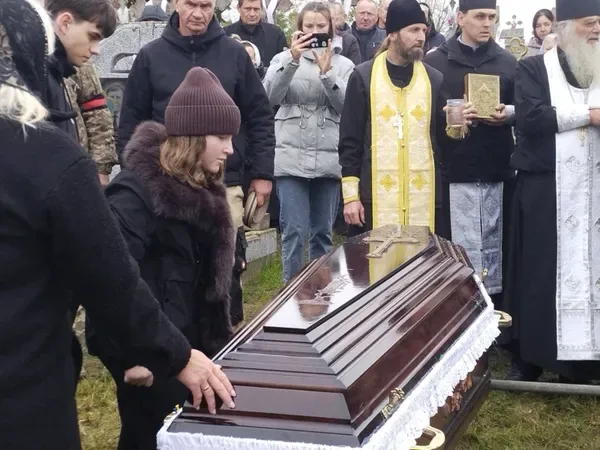 На Волині провели в останню земну дорогу Героя Юрія Віценюка (фото)