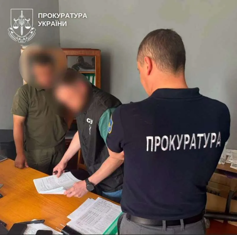 Деревину на десятки мільйонів вивозили з держпідприємства на Буковині