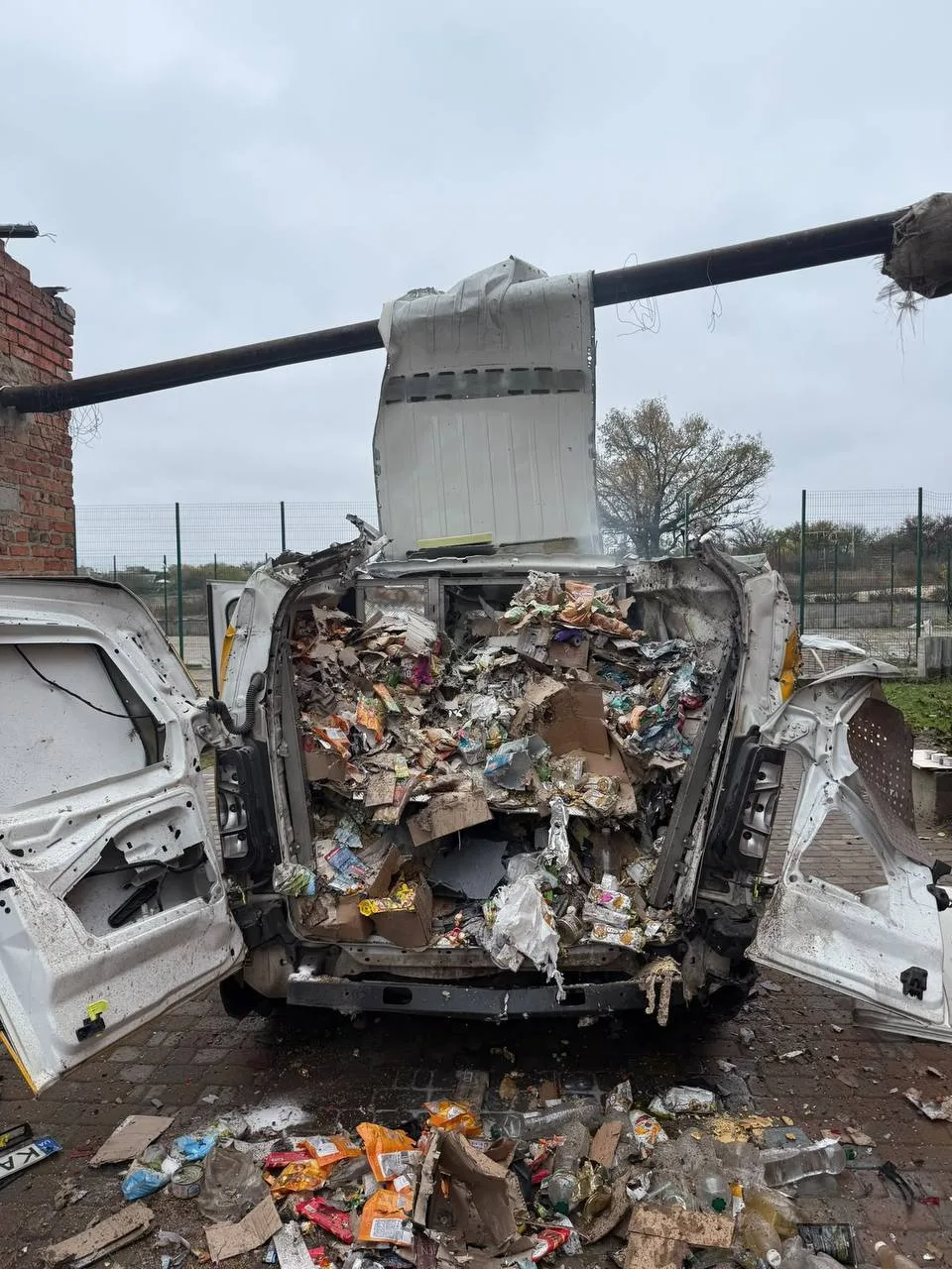 Ворожий дрон знищив пересувне відділення Укрпошти на Запоріжжі