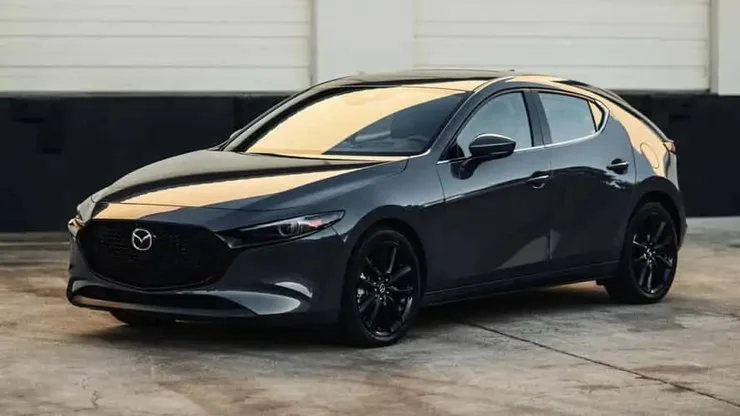 Автомобиль Mazda3