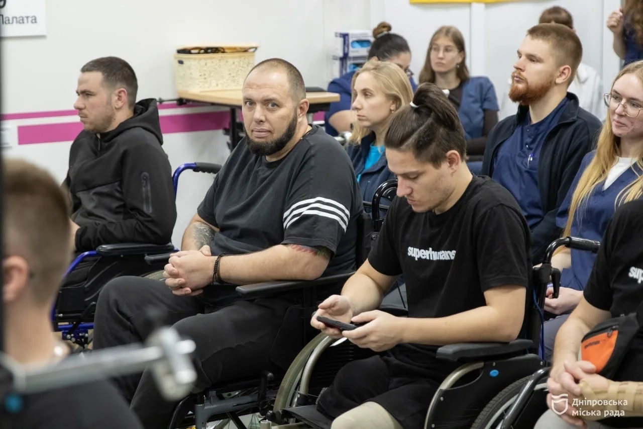 У Дніпрі для військових на реабілітації виступили скрипаль Назарій Пилатюк і композитор Усеїн Бекіров