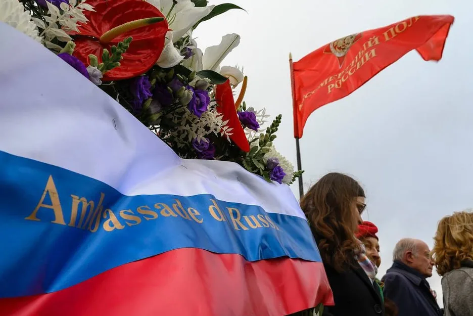 В Европарламенте требуют признать «Русские дома» базами разведки РФ и закрыть