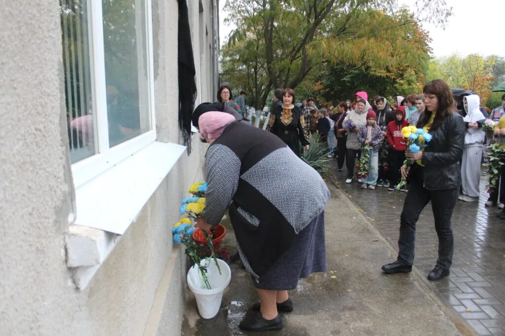 У селі Саф’янівської громади відкрили меморіальну дошку на честь полеглого Героя