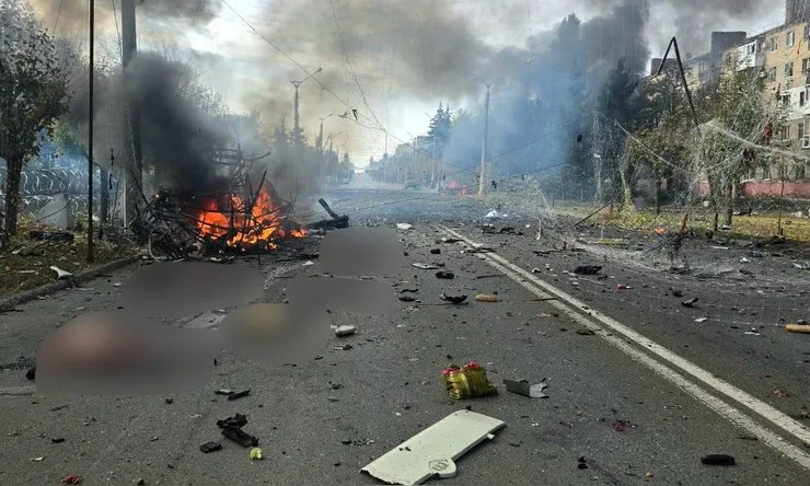 Удар по автобусу в Краматорске — погибли 12 человек