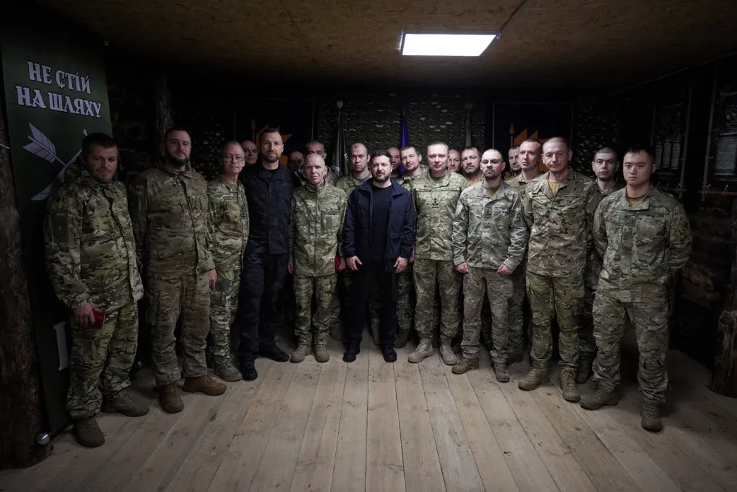 Володимир Зеленський, Михайло Драпатий та Євгеній Хмара приїхали на Лиманський напрямок