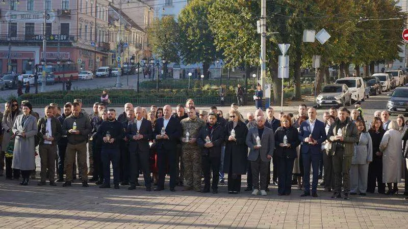 (ФОТО) Як у Чернівцях відзначили День захисників та захисниць України