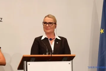 Світ не має права пожертвувати Україною, як Чехословаччиною у 1938 року - ексміністр оборони Чехії