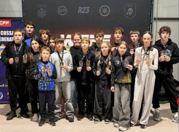Тростянецькі спортсмени здобули 27 нагород на змаганнях із козацького двобою