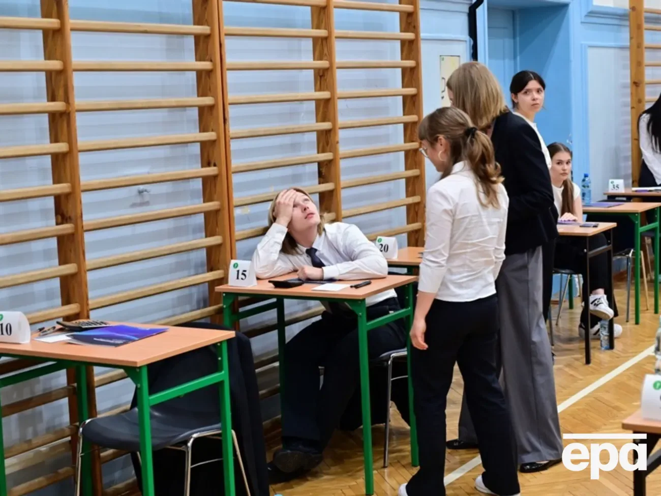 "Червоний кит". У Польщі після нападів із ножем закрили школи через інформацію про "криваву п'ятницю"
