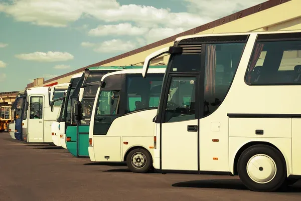 Українці частіше купують нові автобуси: як змінилися показники у вересні