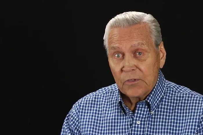 Пішов з життя легендарний американський баскетболіст