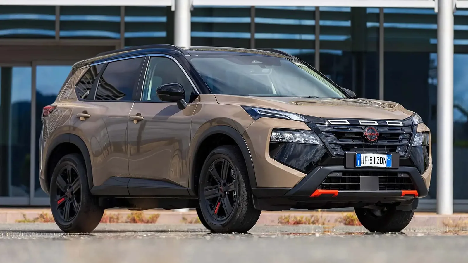 Nissan святкує 25-річчя X-Trail оновленням авантюрної версії N-Trek