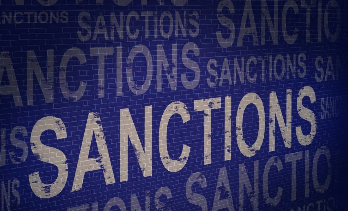 ЄС запровадить санкції проти більш ніж 1600 осіб та організацій, пов’язаних з РФ