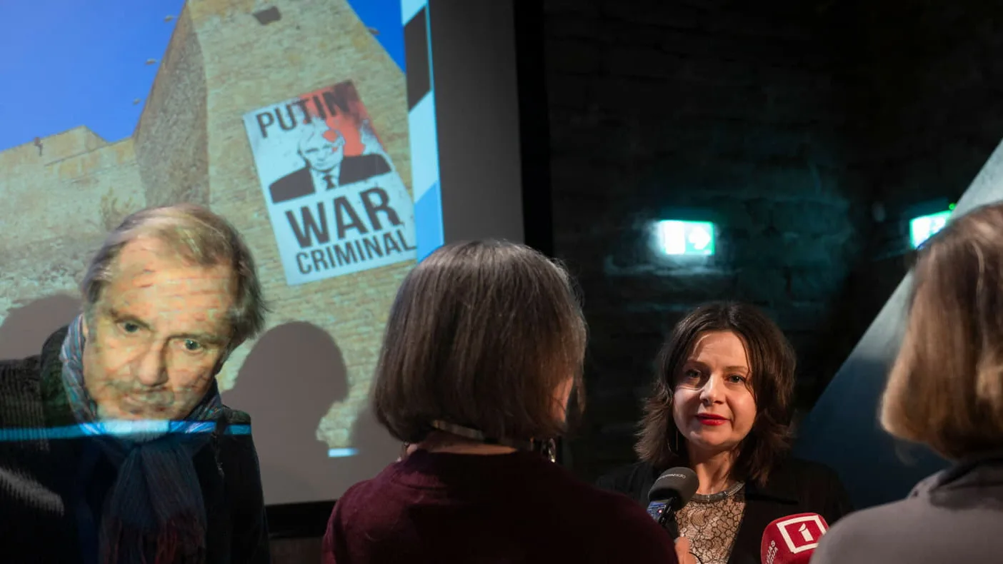 Жовто-блакитна Нарва. Репортаж з "найбільше російського" міста у ЄС, яке вже не хоче до Росії