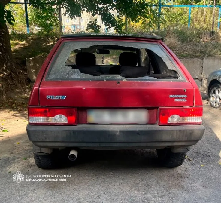 Одна людина загинула, ще одна дістала поранень: майже 50 разів ворог атакував 3 райони Дніпропетровщини - 05.10.2026