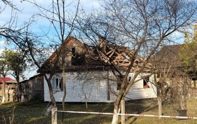 Росіяни вдарили по будинку багатодітної родини на Рівненщині, є поранені