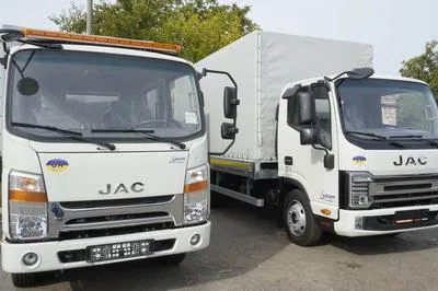 КАТП-1628 у Полтаві отримало нові автомобілі для прибирання контейнерних майданчиків
