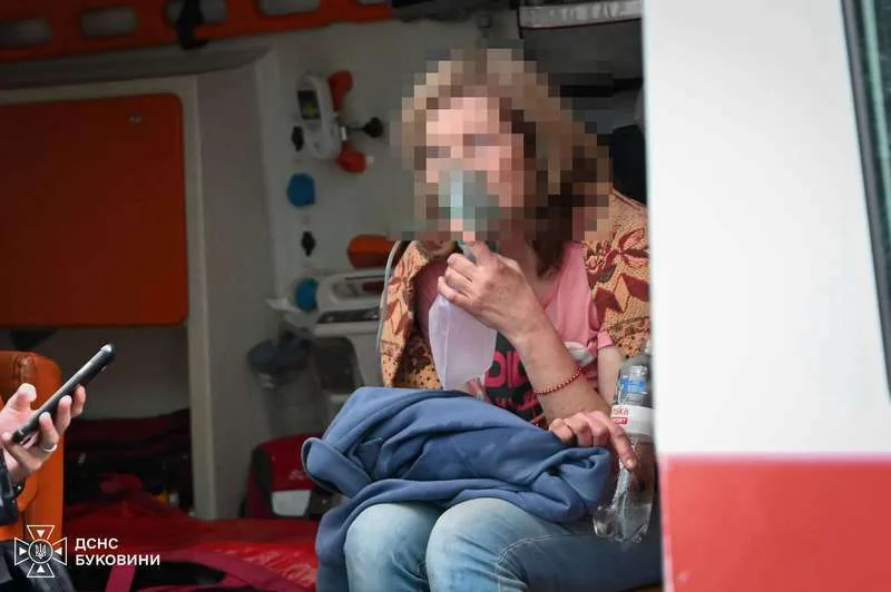 У Чернівцях виникла пожежа у квартирі багатоповерхівки