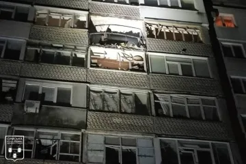 У Сумах військові поцілили у багатоповерхівку «Молнією»