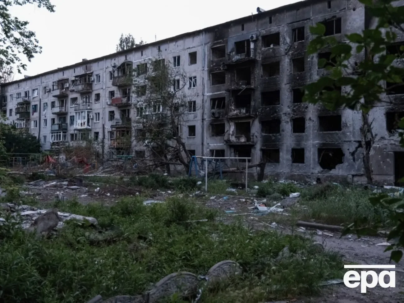Мати окупанта, якого обвинувачують у розстрілі цивільних: Мирні так не живуть. У кожного комп'ютер, підвал заставлений продуктами